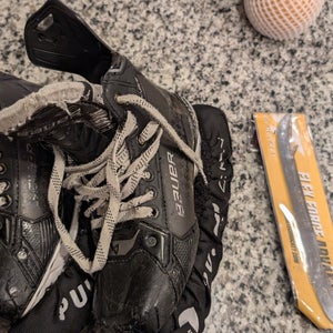 Black 2025 Bauer Supreme Shadow Hockey Skates Regular Width Size 4  Fit 1(Used)