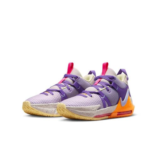 Nike LeBron Witness 7 DQ8650-101 Kids 5.5 Action Grape Basketball Shoes HTAT240