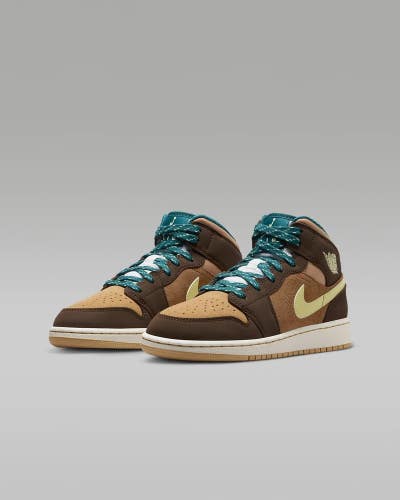Nike Air Jordan 1 Mid DZ6335-200 Sneakers Kids 4.5 Brown Lifestyle Shoes HTAT239