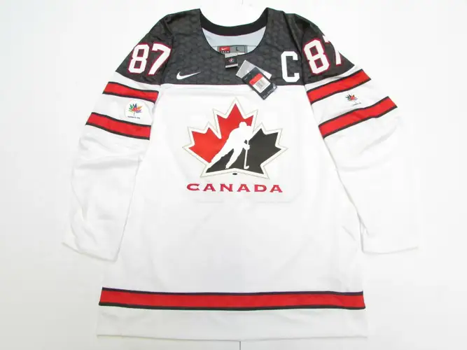 Sidney Crosby White Team Canada 150th Anniversary Nike Hockey Jersey (medium)