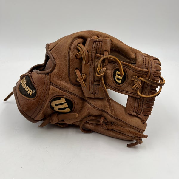 Wilson A800 Soft Fit 11.5 Infield Baseball Glove