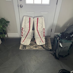 31" CCM Premier R1.9 Goalie Leg Pads (Used)