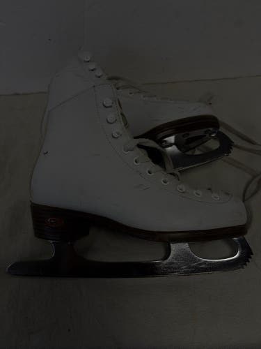 Girls Junior Size 2 Riedell White Figure Ice Skates