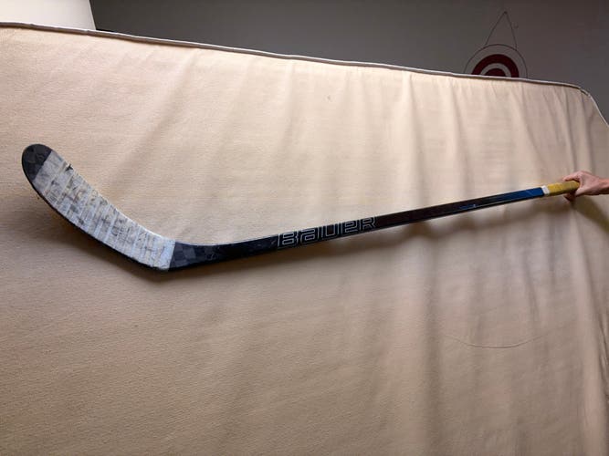 Senior Bauer Nexus 3N Right Handed Hockey Stick P28 40 Flex (Used)