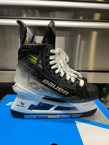 Bauer Vapor Hyperlite2 Hockey Skates NCAA Pro Stock Size 5 FIT 3 246mm (New)