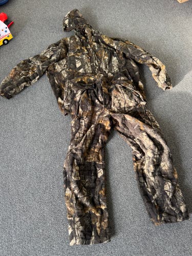 Whitewater Outdoors Realtree Camouflage Hunting Nylon Jacket & Pants