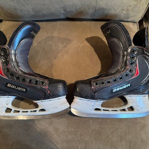 Bauer Vapor X:60 Hockey Skates Regular Width 6.5 (Used)