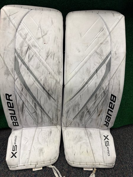 White Bauer Vapor X5 Pro Goalie Leg Pads (Used) | Intermediate Medium (31+)