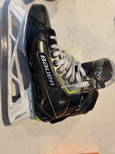 Bauer Elite Hockey Goalie Skates Regular Width 8 (Used)