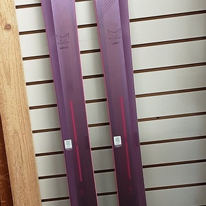 Womens Elan Wildcat 83Ti Skis- Size 160 (New)