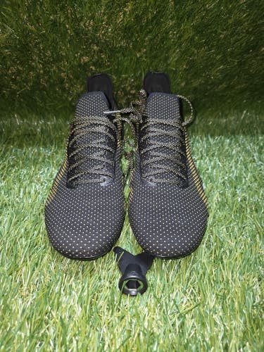 UMBRO Velocita Matrix Pro SG. Size 9.5