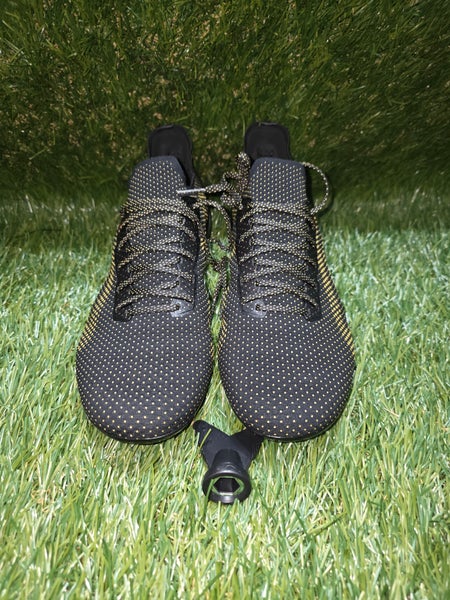 UMBRO Velocita Matrix Pro SG. Size 9.5