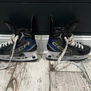 CCM Ccm tacks classic Hockey Skates Size 4.5 (Used)