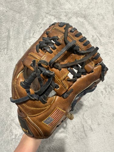 Brown Bradley RH Infield Baseball Glove 11.25" (Used)