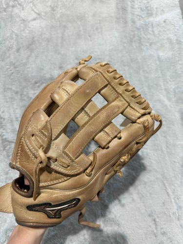 Brown Mizuno MVP Prime SE RH Infield Softball Glove 12" (Used)