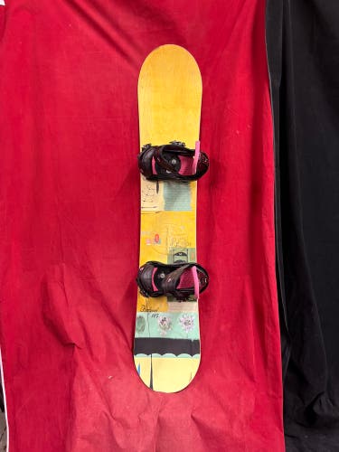 Snowboard: Burton Snowboard All Mountain 146 cm (Used)