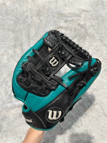 Blue Wilson A500 RH Infield Baseball Glove 11.5" (Used)
