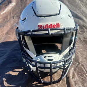 Adult Medium Riddell SpeedFlex Helmet (Used)