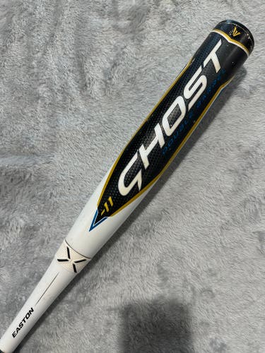 White 2022 Easton Ghost Composite Bat (-11) Composite 18 oz 29" (Used)