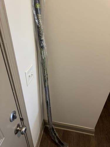 2 Pack Senior Warrior Alpha LX3 Pro Right Handed Hockey Stick 75 Flex Pro Stock (New)