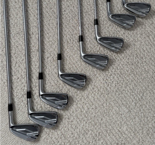 Srixon Zx7 Iron Set 3-PW N.S. Pro Modus3 Tour 120 Stiff Steel GP MCC Mid