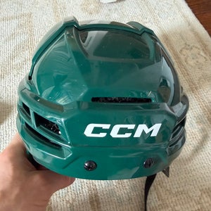 Large CCM Tacks 720 Helmet (Used)