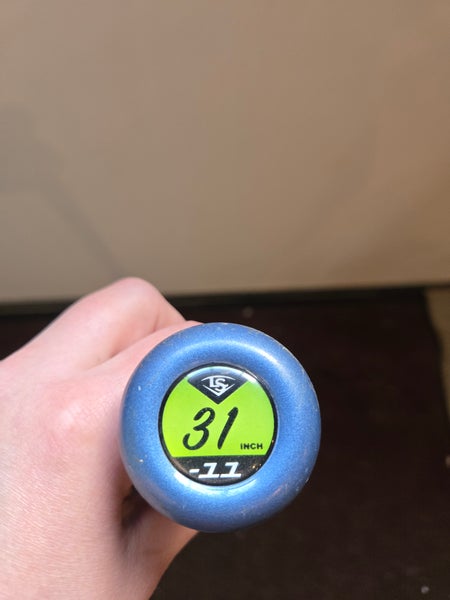 Louisville Slugger Bat (-11) 31" (Used)