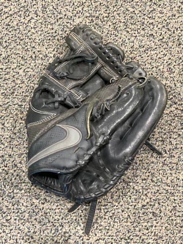 Used Nike MVP Edge Right Hand Throw Baseball Glove 11.5"
