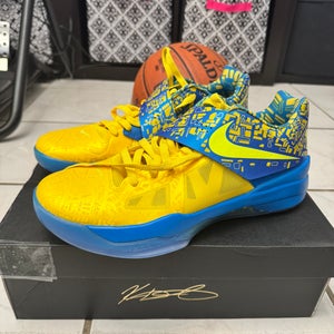 Nike Kd4 size 11.5 lightly Used basketball shoes