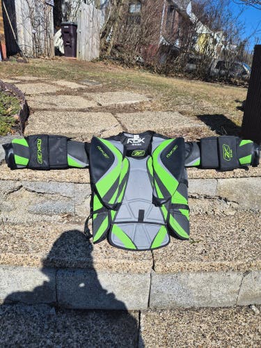 Sr. Small Reebok 6K Goalie Chest Protector Pro Stock (Used)
