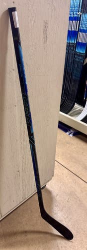 Junior CCM Vizion Left Hand Hockey Stick P28 40 Flex (New)