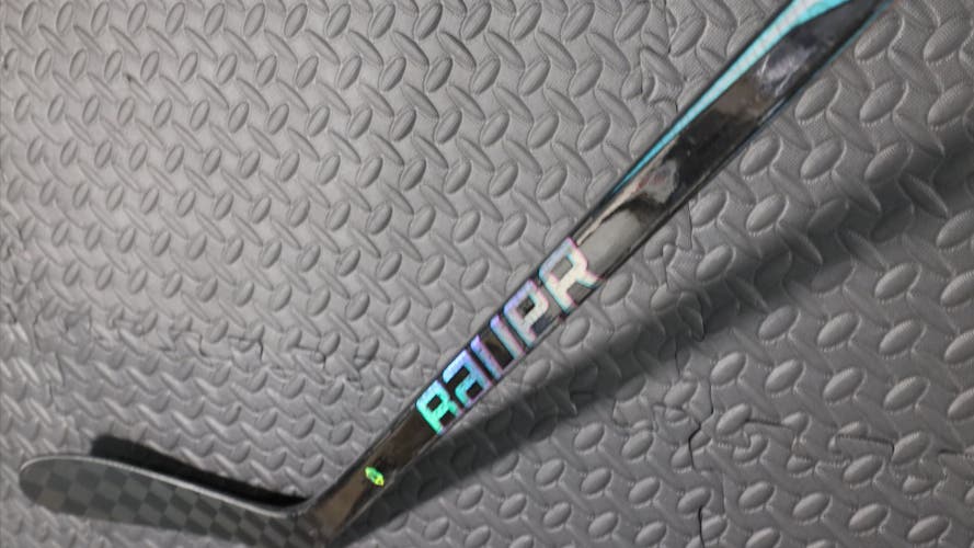 Senior Bauer Proto2 Right Handed Hockey Stick P28 77 Flex (New)