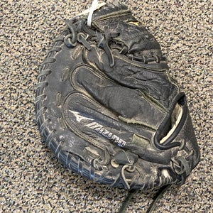 Used Mizuno Power Close Right Hand Throw Catcher's Baseball Glove 31.5"