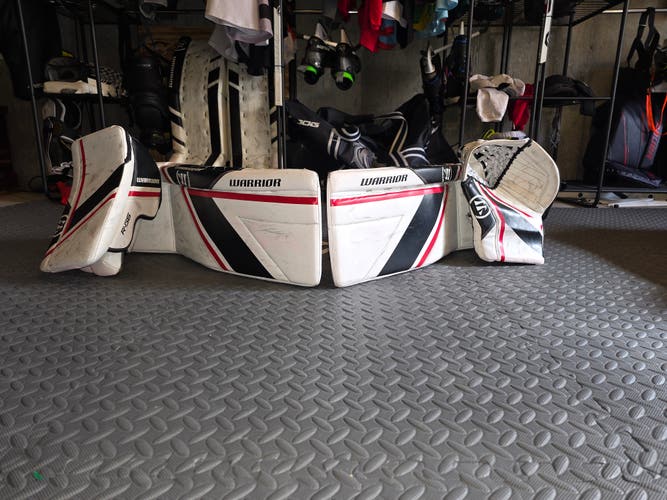 26" Warrior Ritual G6 Regular Goalie Full Set (Used)