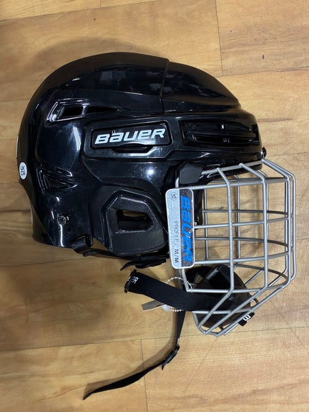 Black Medium Bauer IMS 5.0 Helmet (Used)