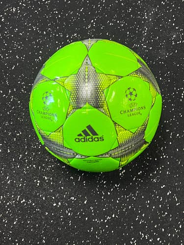 Used Adidas UEFA CHAMPIONS All Size Soccer Ball Kelly green 4 11849-S000036318
