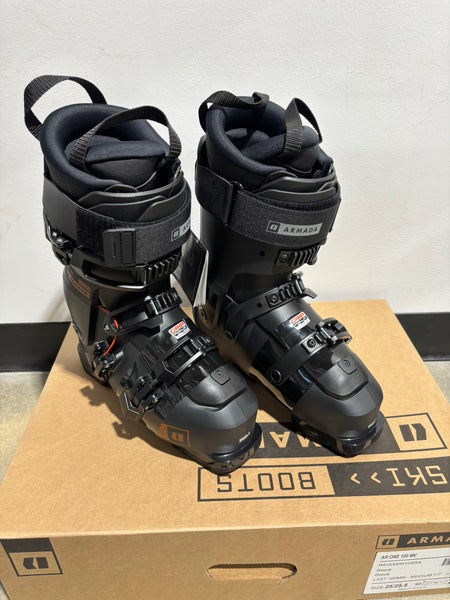 Brand New Armada AR One 100 MV Ski Boots – 25/25.5 – 100 mm Last – Black