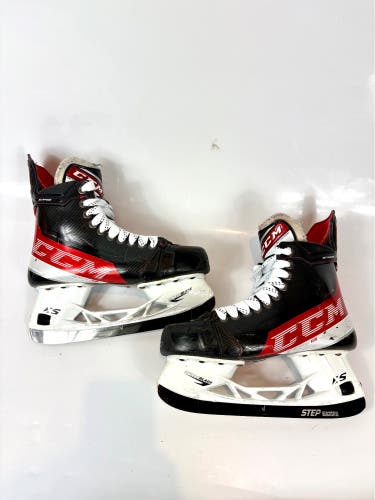 CCM JetSpeed FT4 Pro Hockey Skates Regular Width Size 6.5 (Used)