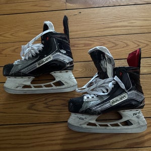 2015 Bauer Vapor 1X Hockey Skates Regular Width 7.5 (Used)