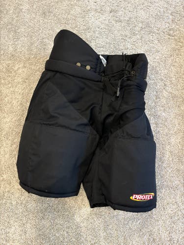 Senior Large Protex Hockey Pants (Used)