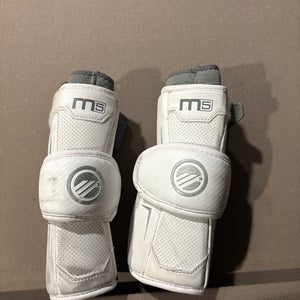 Large Youth Maverik M5 Arm Pads (Used)