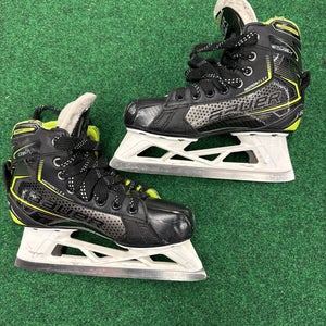 Intermediate Bauer GSX Hockey Goalie Skates (Regular) Size 4 (Used)
