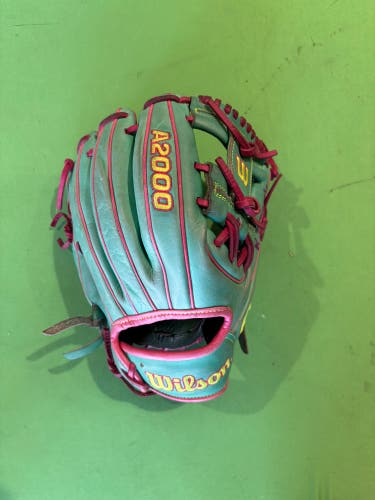 Green Wilson A2000 1786 RH Infield Baseball Glove 11.5"