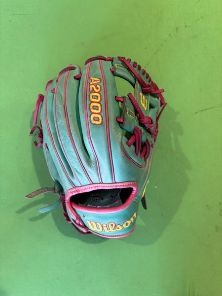 Green Wilson A2000 1786 RH Infield Baseball Glove 11.5"