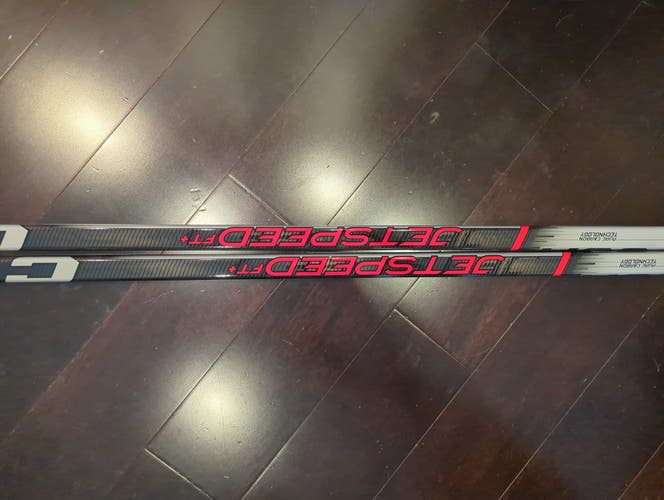 Intermediate CCM JetSpeed Team Left Hand Hockey Stick P28 65 Flex (New)