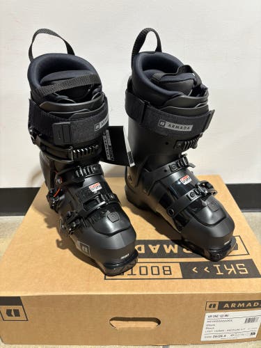 Brand New Armada AR One 120 MV Ski Boots – 26/26.5 – 100 mm Last – Black