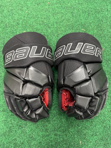 Black Senior Bauer Vapor 3X Gloves 13" (Used)