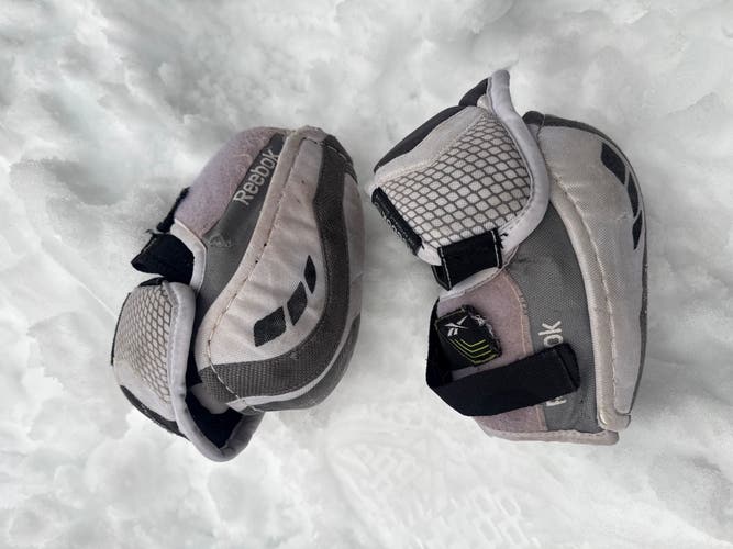 Junior Large Reebok 20K Elbow Pads (Used)