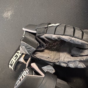 STX Surgeon RZR2 Lacrosse Gloves (Used)