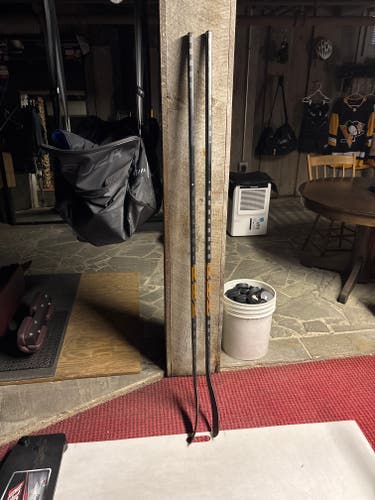 New Pro Stock Custom Sr 70 Flex Pro 97 and Pro 17 LT Hockey Sticks